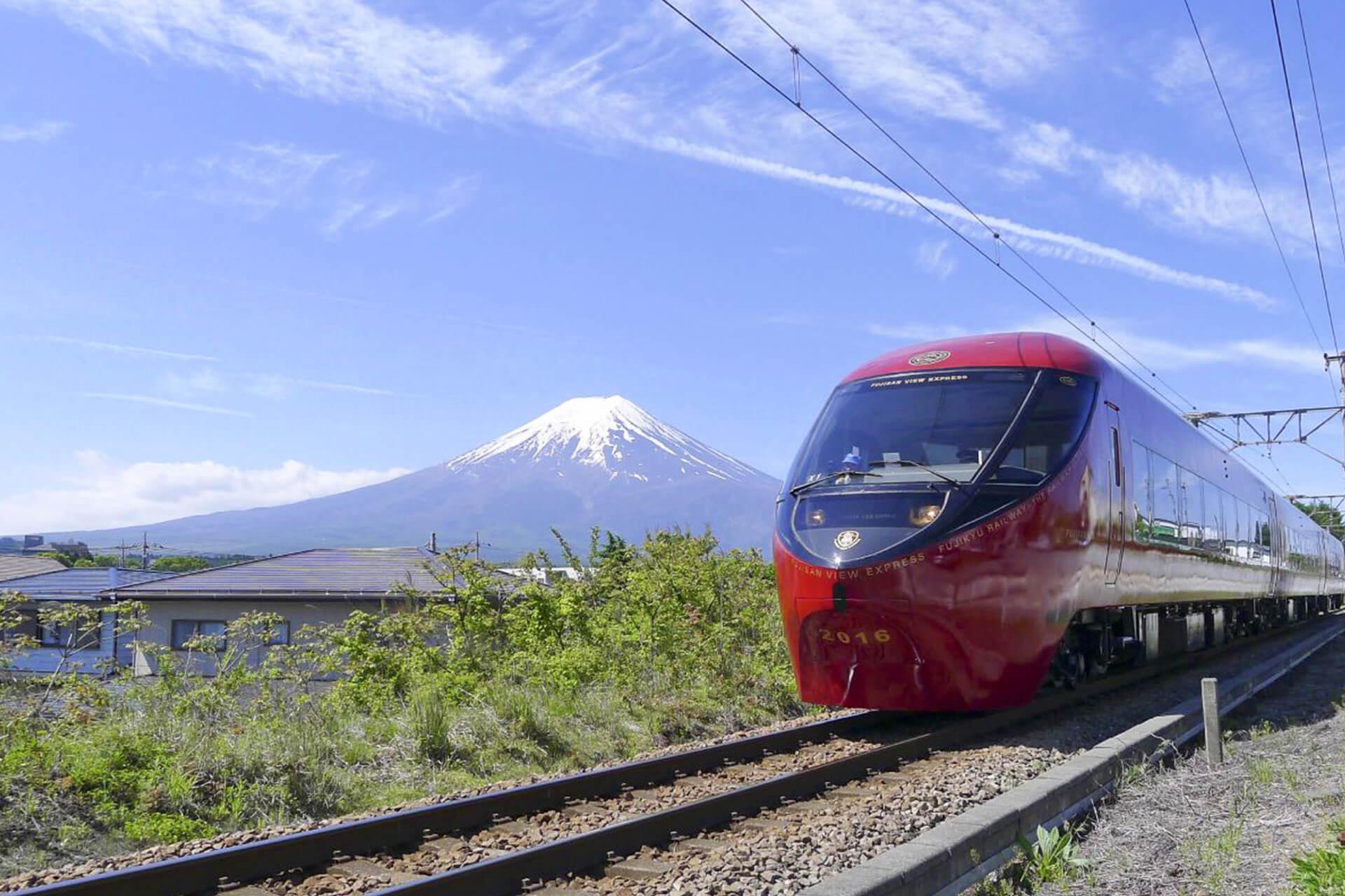 富士山景觀特急列車沿途景色