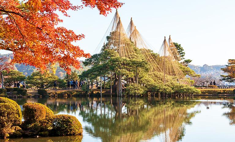 北陸．巍峨立山黑部5日 - 楓錦兼六園．松本城霞彩．飛驒小京都